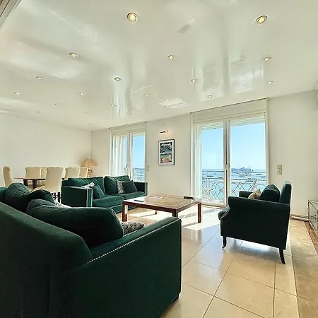 Apartment Palais Miramrar - 3 Bedrooms - M7 Cannes