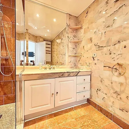 Palais Miramrar - 3 Bedrooms - M7 Apartment *