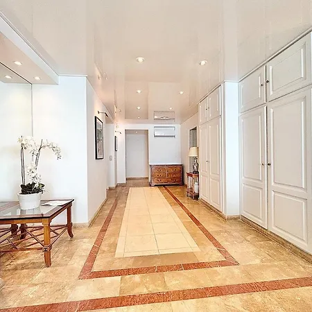 Apartamento Palais Miramrar - 3 Bedrooms - M7